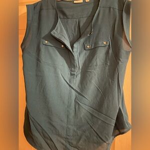 New York & Company. New, most of them with TAGs. 6 shirts. Size XL